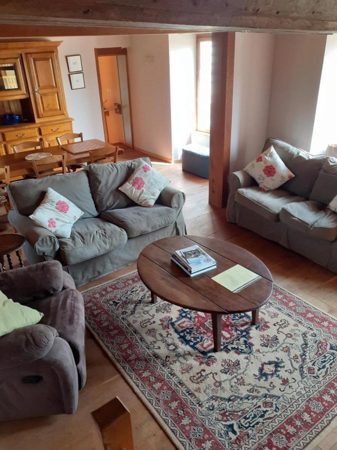 Private Farmhouse For Six In The Countryside Saint-Pierre-sur-Orthe Kültér fotó