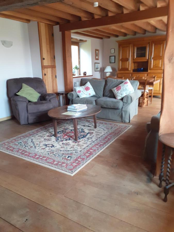 Private Farmhouse For Six In The Countryside Saint-Pierre-sur-Orthe Kültér fotó