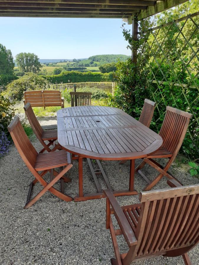 Private Farmhouse For Six In The Countryside Saint-Pierre-sur-Orthe Kültér fotó