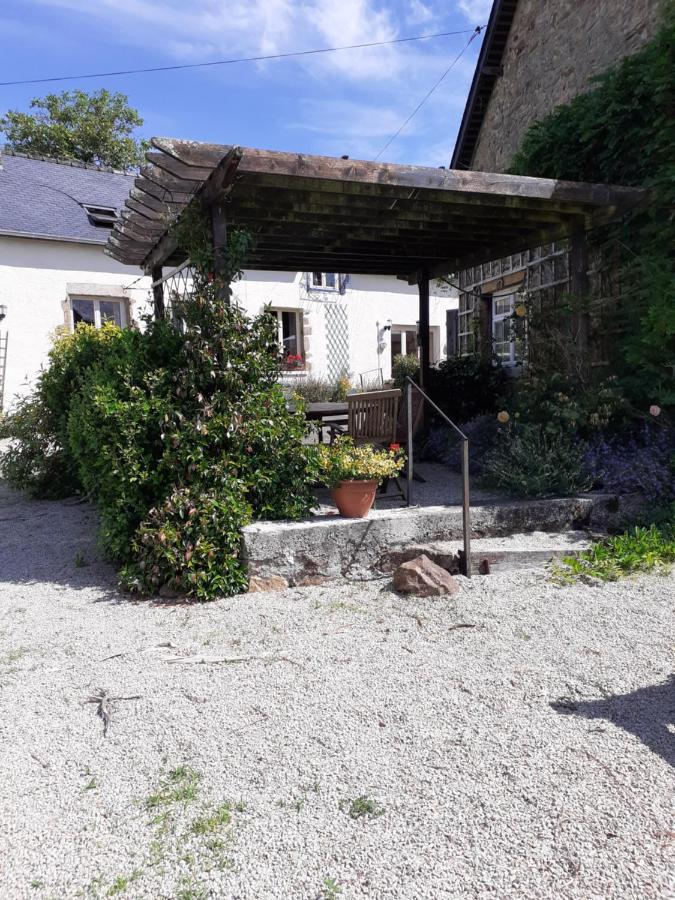 Private Farmhouse For Six In The Countryside Saint-Pierre-sur-Orthe Kültér fotó